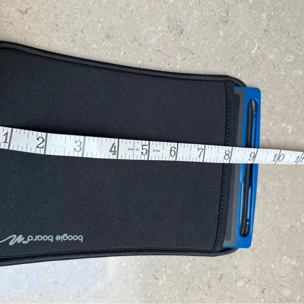 Boogie Board in Blue w/ Case: writes using fingernail & erases w touch of button